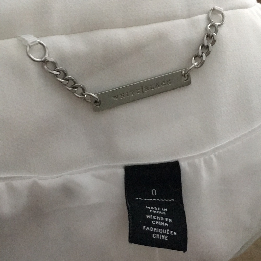 White House Black Market white tailored jacket  0 - Picture 6 of 7